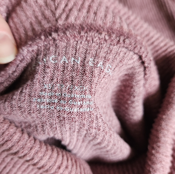 American Eagle Pink Turtle Neck Sweater- xs oversized - Picture 7 of 9